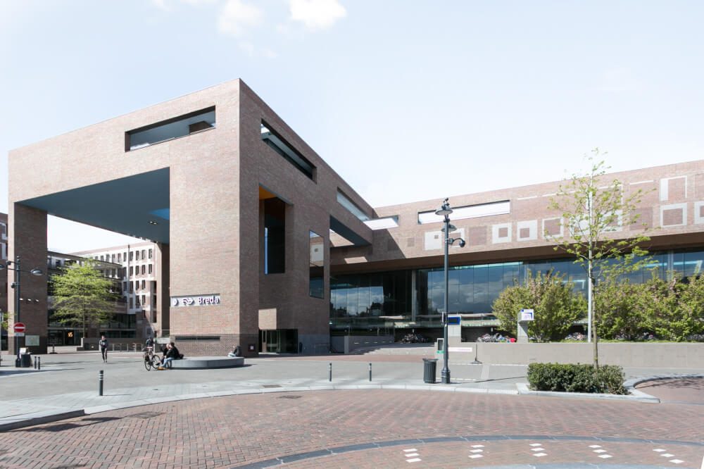 LUC Vastgoed NS Station